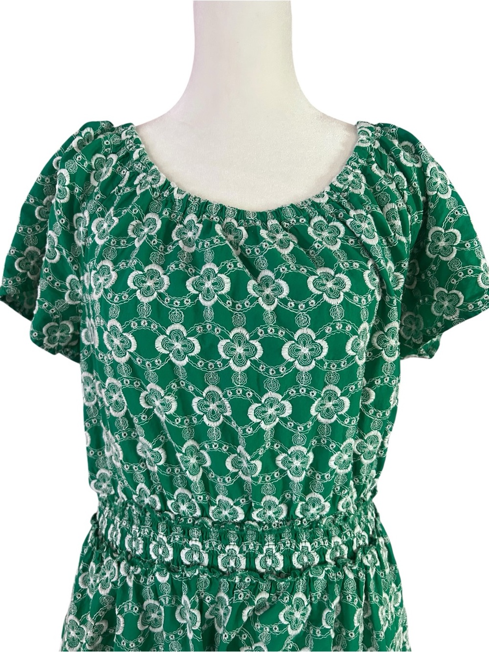 Boden Green Embroidered Eyelet Dress Smocked Waist Floral Size US 10P - Picture 3 of 6